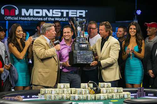 Eric Afriat with the WPT SHRPS Trophy and the money.Pic Courtesy: WPT