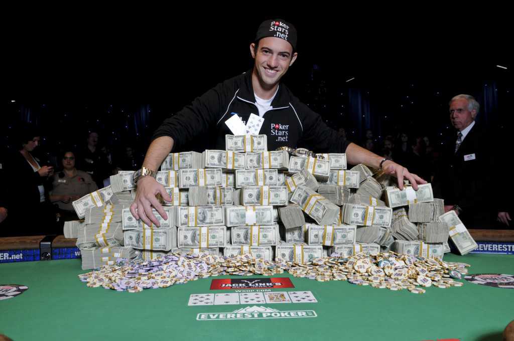 The WSOP 10 Million Prize Money Facts and Figures in an Infographic