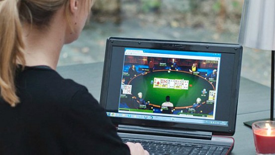 online-poker-players